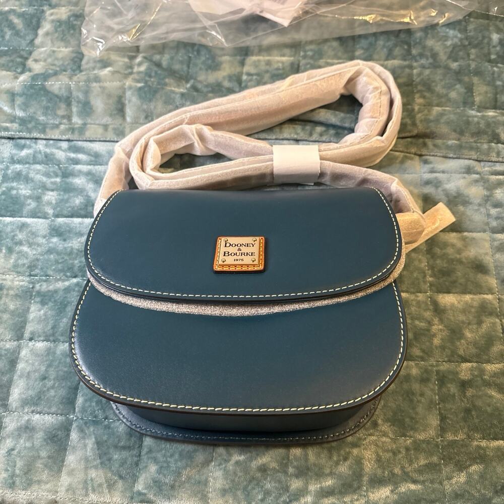 Dooney & Bourke Wexford Leather Saddle Crossbody Bag Blue NWT Classic Everyday